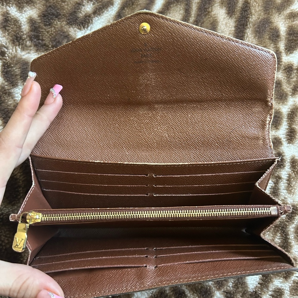 LV Long Wallet - Picture 6 of 12